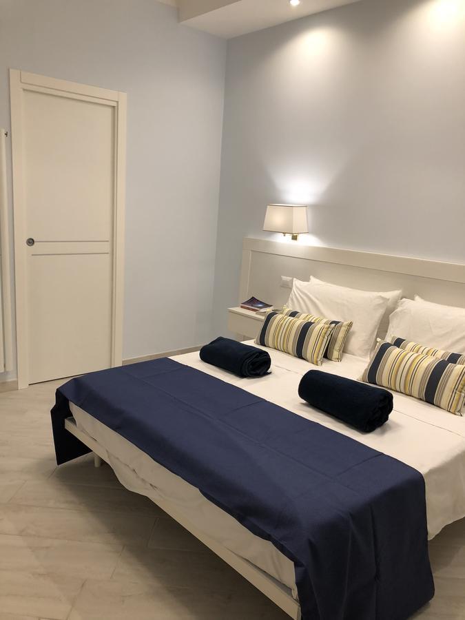 נאפולי Maison Claudette Toledo מראה חיצוני תמונה