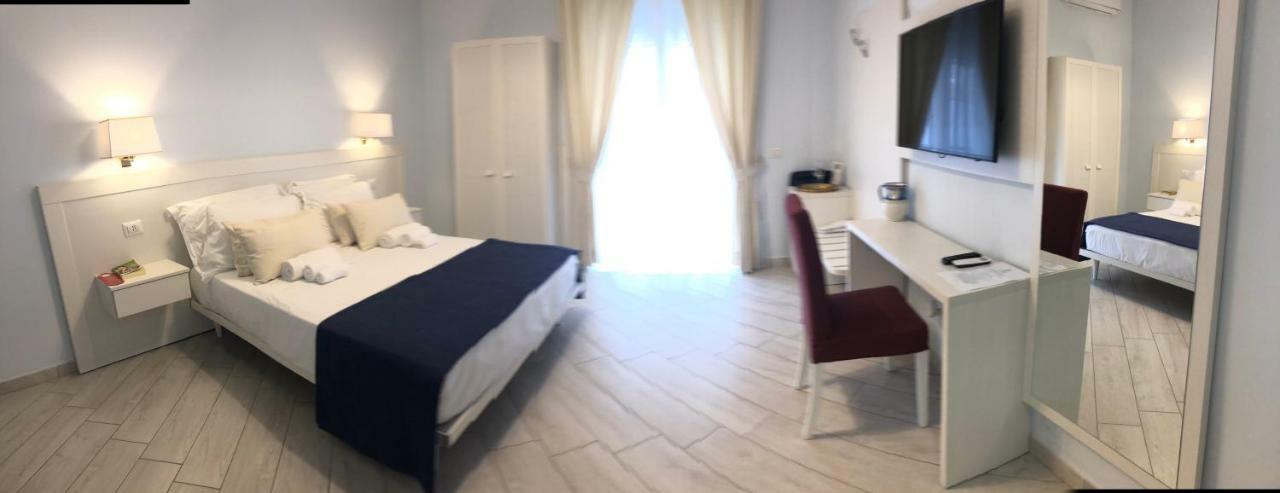 נאפולי Maison Claudette Toledo מראה חיצוני תמונה